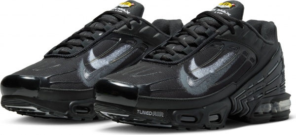 Кроссовки Nike NIKE AIR MAX PLUS III FD0659-001 р.40 черный