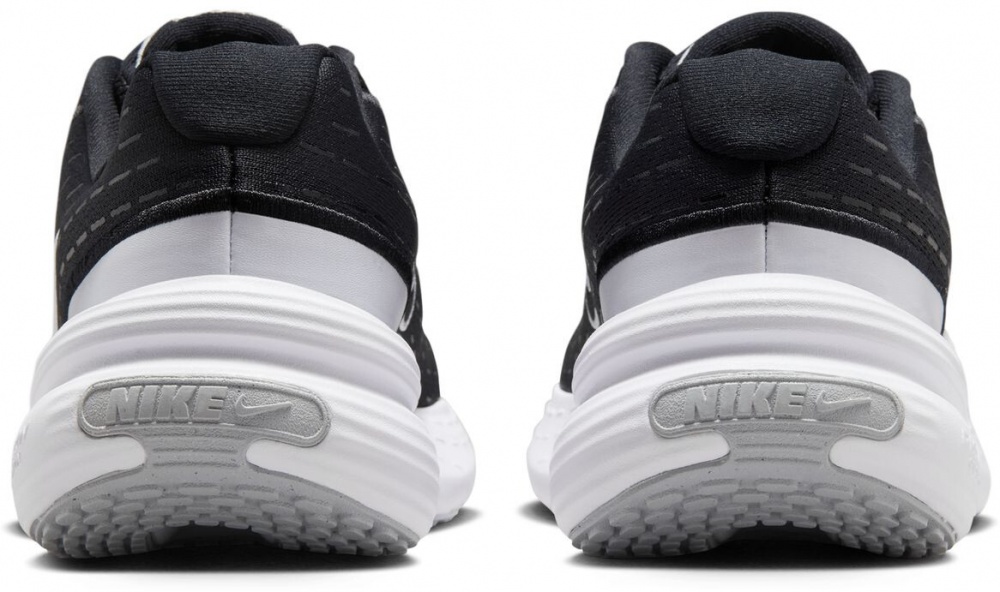 Кроссовки детские Nike UPLIFT SC (GS) IF1749-002 р.38 черные
