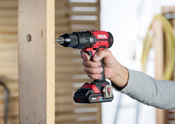 Шуруповерт ударний акумуляторний SKIL CD1E3020CA