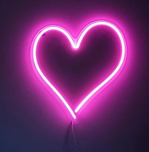 Неоновая вывеска Luna LUDS-NEO-32 Серце розовый/теплый белый