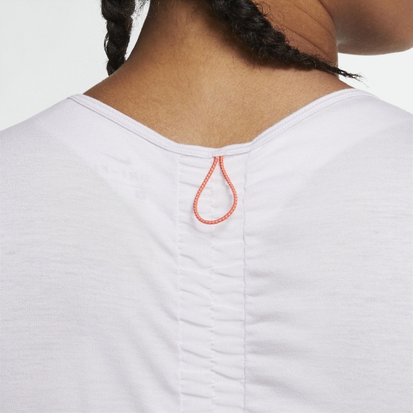 Футболка Nike W NK DF RUN DVN TOP SS DD5176-511 р.M белый