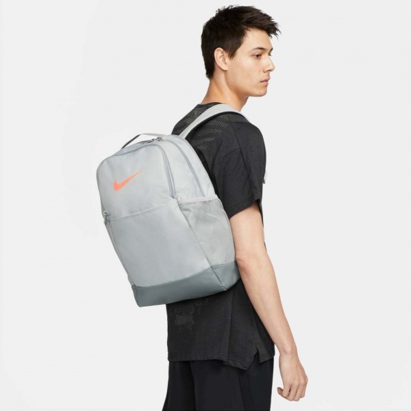 Рюкзак Nike Brasilia 9.5 Training DH7709-077 24 л светло-серый