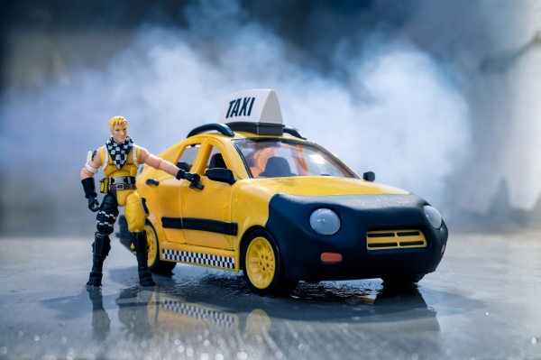 Ігровий набір Fortnite Joy Ride Vehicle Taxi Cab автомобіль і фігурка FNT0817 
