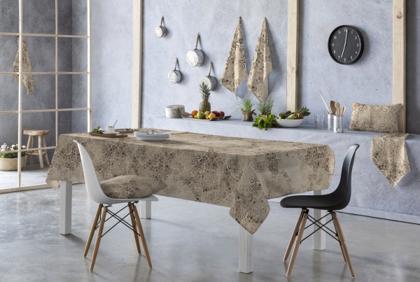 Скатерть Alain navy 150x150 см коричневый Guy Laroche Paris 