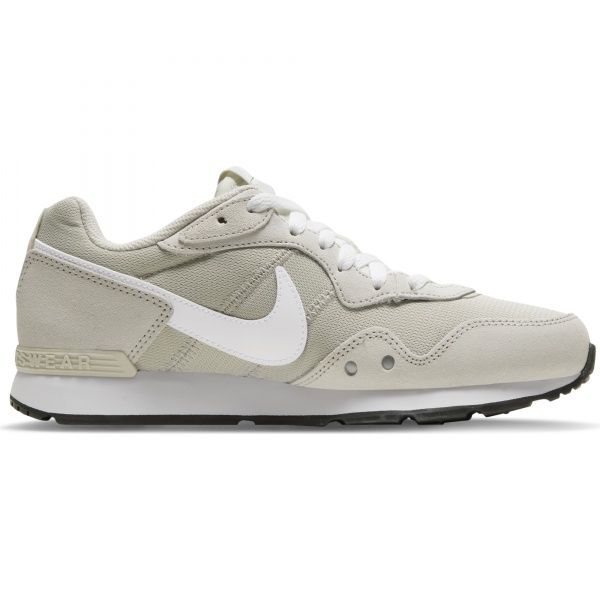 Кроссовки Nike Venture Runner CK2948-002 р.US 9 бежевый