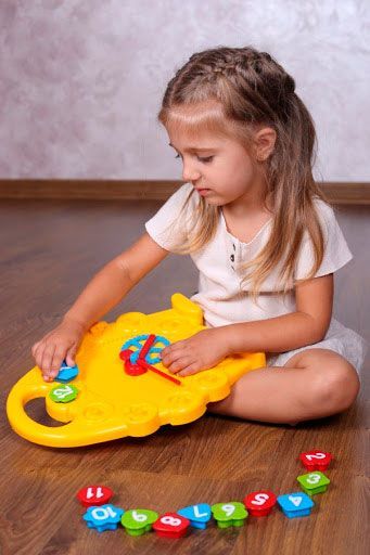 Игрушка ТехноК Обучающие часы 3046