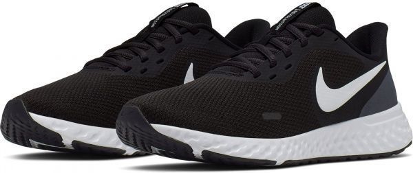 Кроссовки Nike NIKE REVOLUTION 5 BQ3207-002 р.US 7 черный