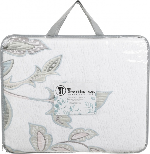 Покривало Mallorca C3 235x270 см Textilia білий із малюнком 