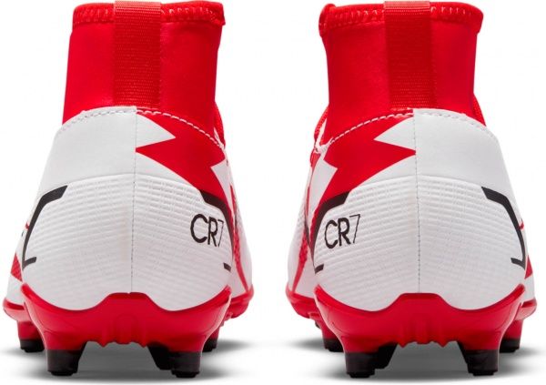 Бутси Nike JR SUPERFLY 8 CLUB CR7 FG/MG DB0926-600 р. US 3,5Y червоний