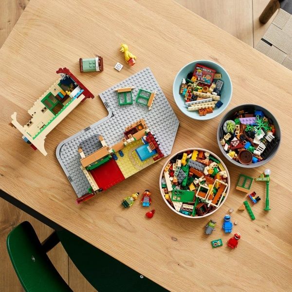 Конструктор LEGO Ideas 123 Sesame Street 21324