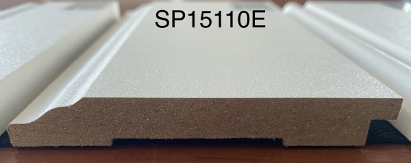 Плинтус Английский белый silk 15х110х2400 мм 