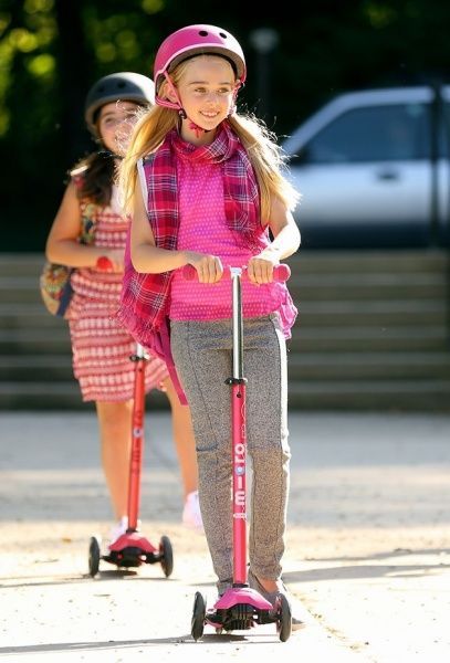 Самокат Micro Mobillity Systems Maxi Micro deluxe shocking pink розовое сияние ММD035 