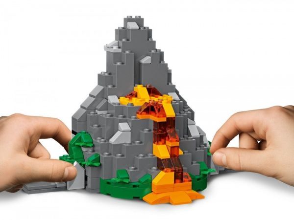 Конструктор LEGO Jurassic World Бій тиранозавра проти робота-динозавра 75938