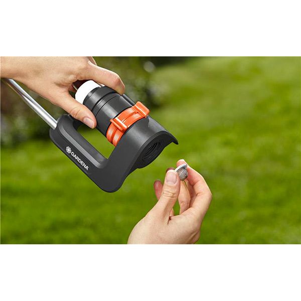 Дождеватель осциллирующий Gardena Aqua M 18702-20.000.00 