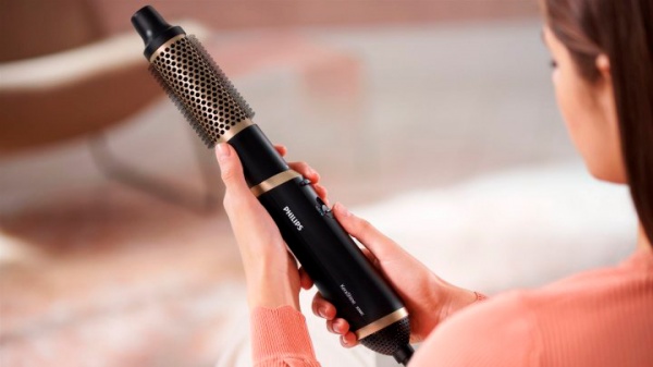 Фен-щетка Philips Care Ionic HP8667/00 