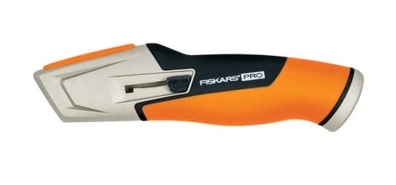 Нож Fiskars с выдвижным лезвием CarbonMax 1061192