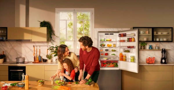 Холодильник Beko RCNE560E35ZXB