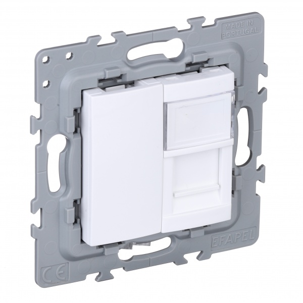 Розетка із заземленням Efapel Latina IP20 білий матовий 4797112 SBM