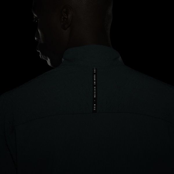 Джемпер Nike NK RN DVN DF ELEMENT TOP HZ DA0430-393 р. M зелений