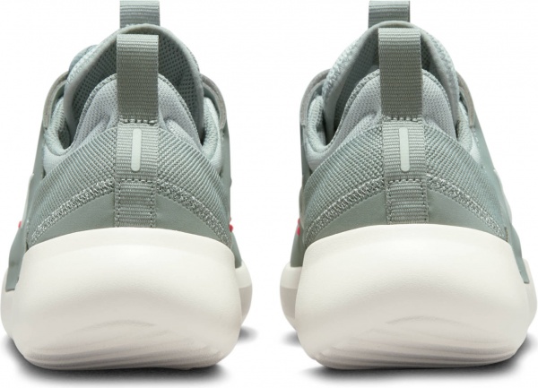 Кроссовки Nike E-SERIES AD DV8405-002 р.39 зеленый