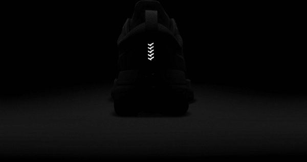 Кроссовки Nike REACT MILER SHIELD CQ7888-003 р.US 8,5 черный