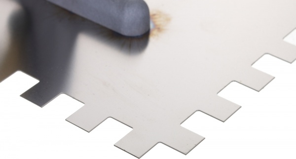 Гладилка зубчаста BauGut 270x130 мм BT-906-43-00