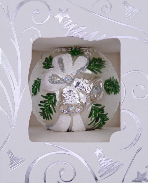 Шар новогодний АСК формовая d 60 мм белый с зеленым 60DF(2)/1