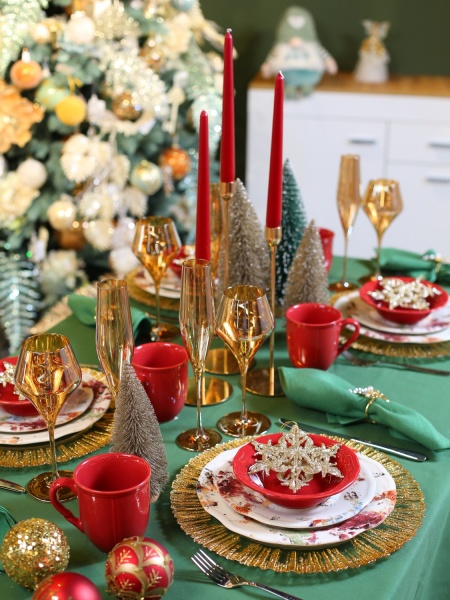 Тарелка подставная Tiffany Red 27 см Porser Porselen