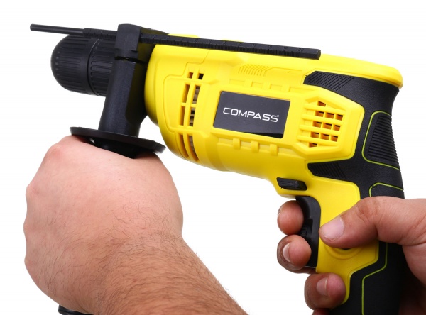 Дрель ударная Compass DL1802