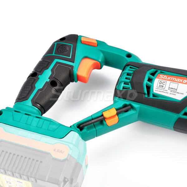 Мини пила аккумуляторная Sturmax сабельная RSM8820CL