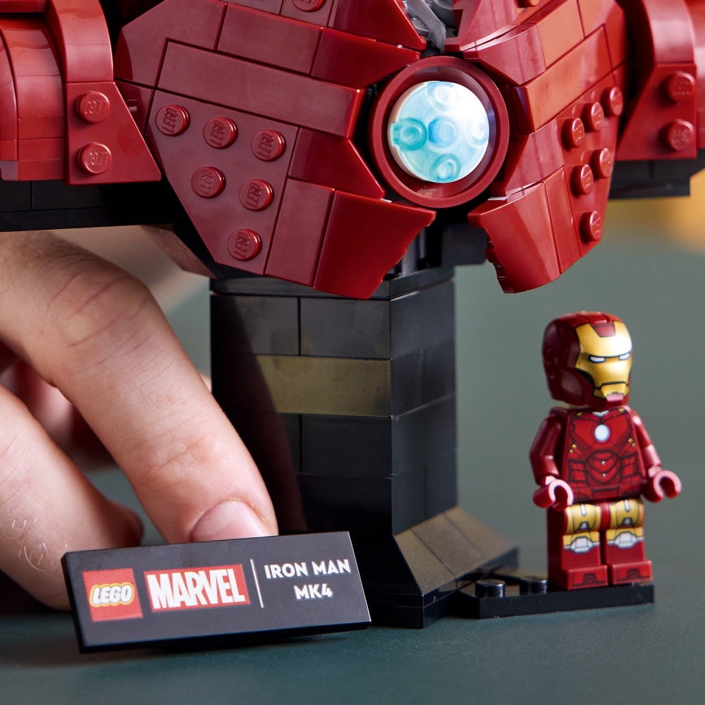 Конструктор LEGO Super Heroes Marvel Бюст Залізної Людини MK4 76327