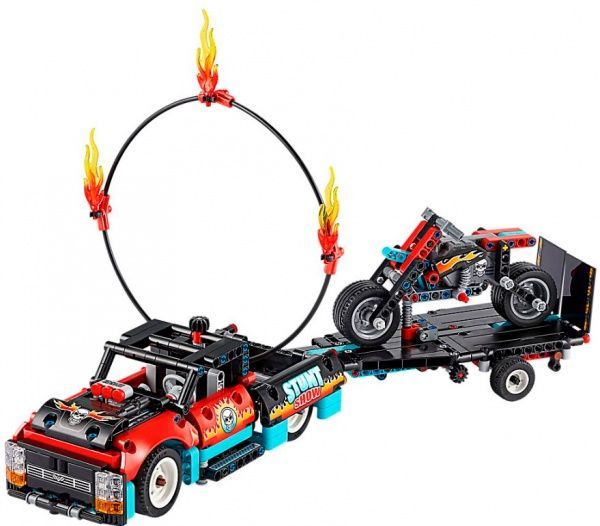 Конструктор LEGO Technic Каскадерська вантажівка й мотоцикл 42106