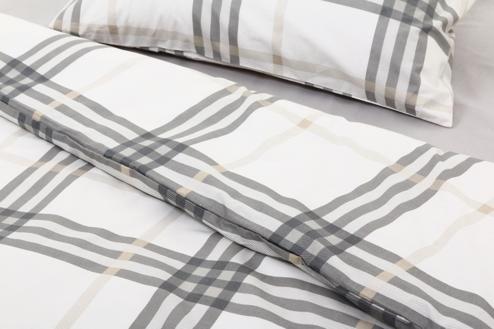 Комплект постельного белья 1.5 QUADRO мультиколор