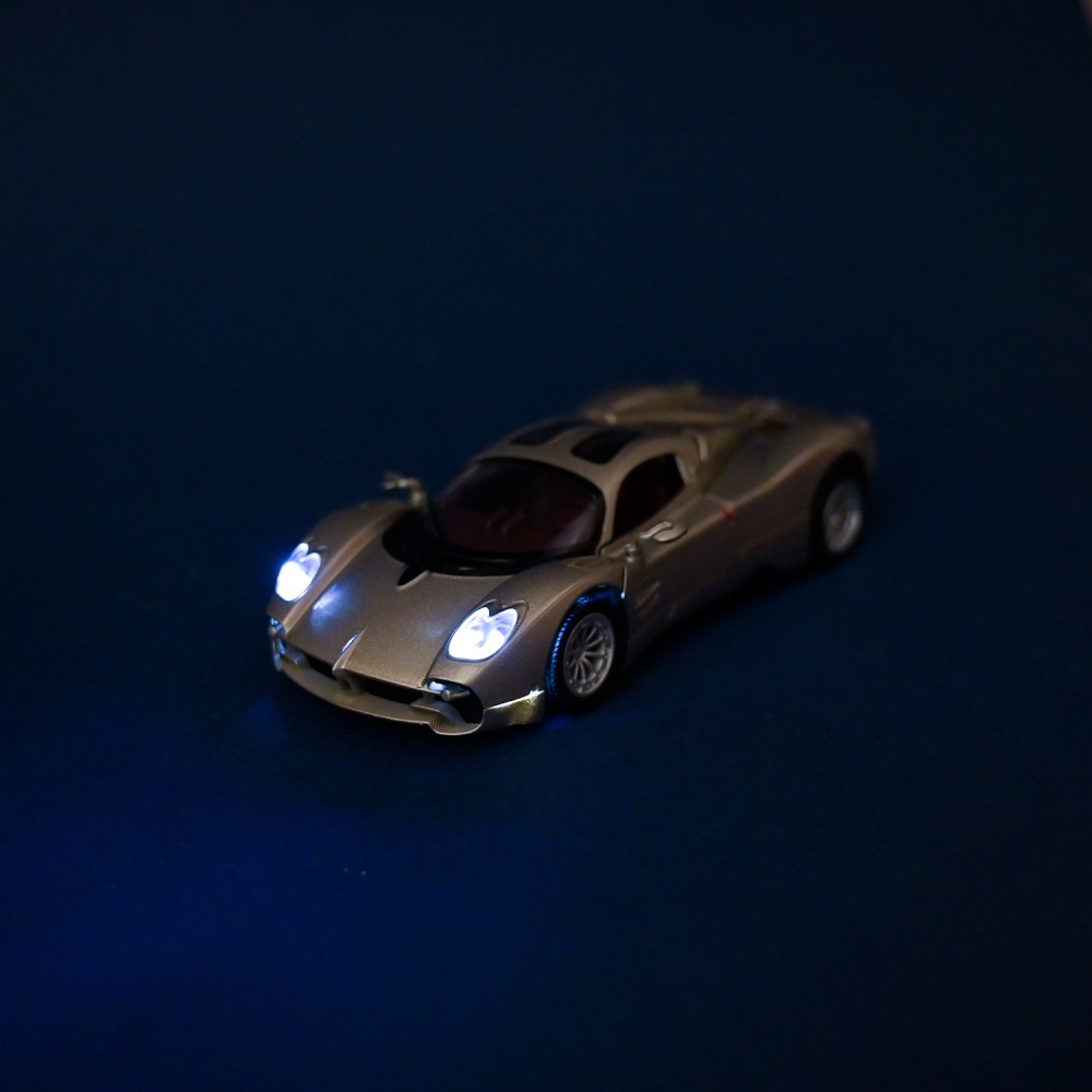 Машинка Автопром 1:32 Pagani Utopia 68727