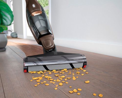 Пылесос аккумуляторный Electrolux EER87MBM 