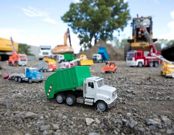 Игрушечный мусоровоз Driven Micro WH1010