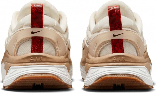 Кросівки Nike AIR MAX BLISS SE FB9752-100 р.40 білий