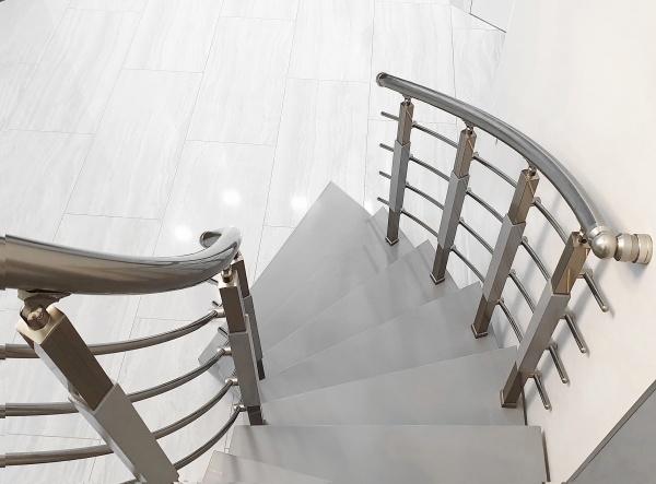 Стійка для перил Хай-тек горіх