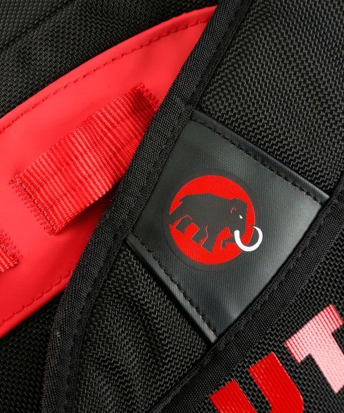 Спортивная сумка MAMMUT Cargon black-fire 2510-02080-0055 90 л черный с красным 