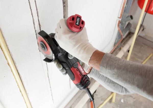 Болгарка (кутова шліфмашина) SKIL AG1E9132AB