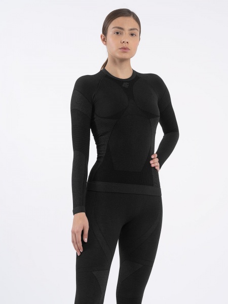 Футболка з довгим рукавом 4F SEAMLESS UNDERWEAR F113 4FAW23USEAF113-20S р.M-L чорний