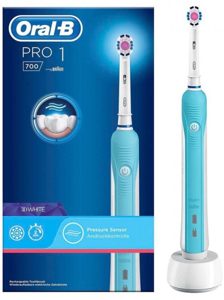 Зубная щетка Oral-B Pro 1 (700) D16.513.1U 978100