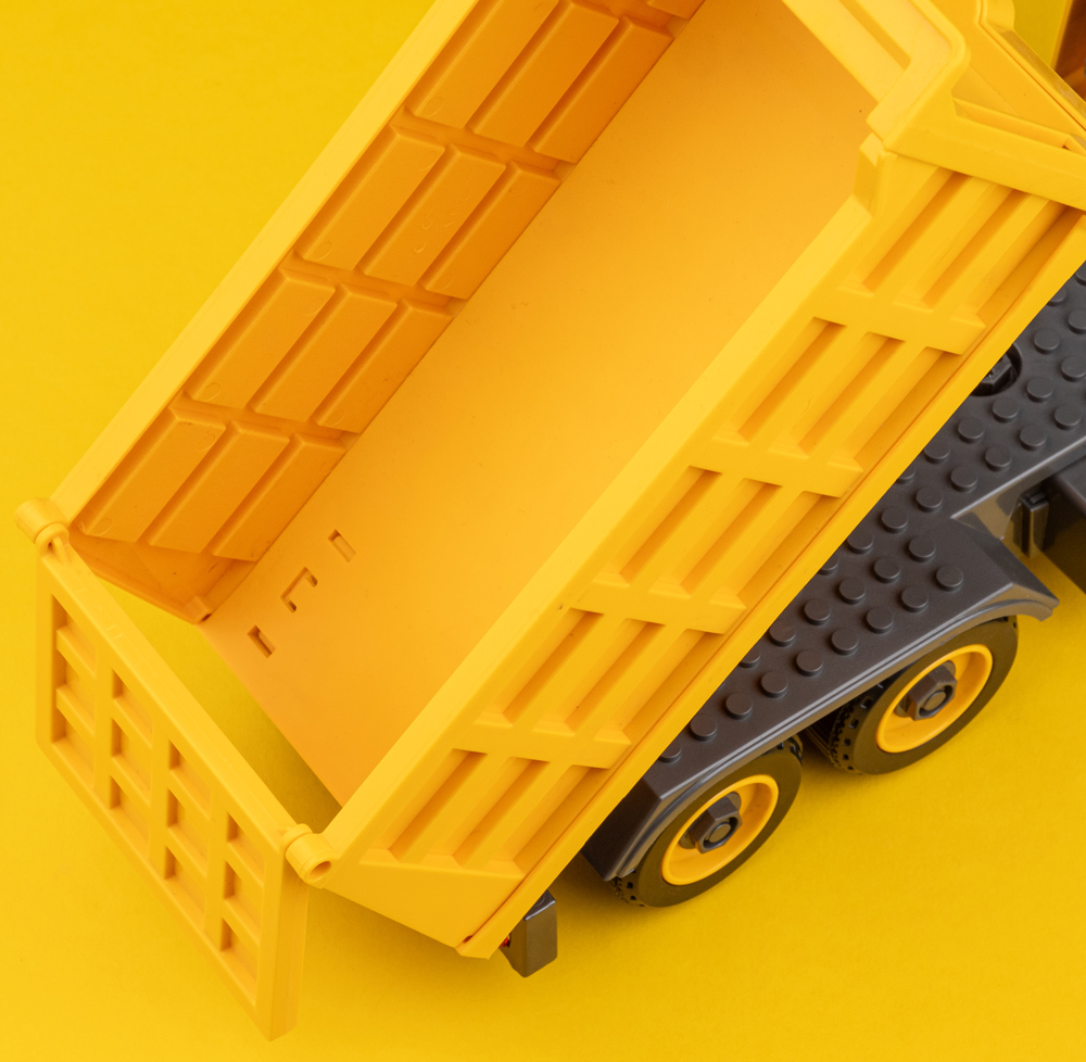 Автоконструктор Самосвал 1:24 532.01.90