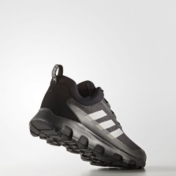 Кроссовки Adidas TERREX VOYAGER R.RD S80798 р.8,5 черный
