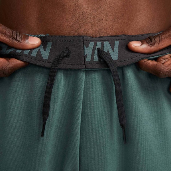 Брюки Nike DF PNT TAPER FA SWSH CU6775-309 р. XL зеленый