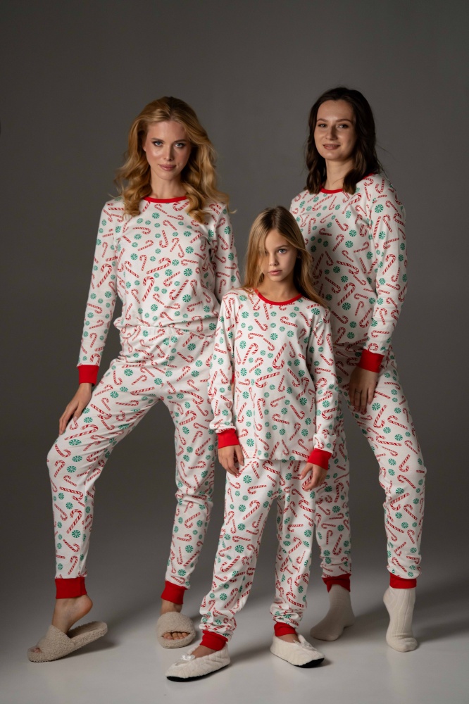 Пижама детская для девочек German Volf Конфеты р.152-158 белый с принтом 25113