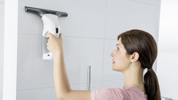 Комплект Karcher підлогомийна машина для дому FC 3 Cordless Premium + склоочисник WV 1 Plus 