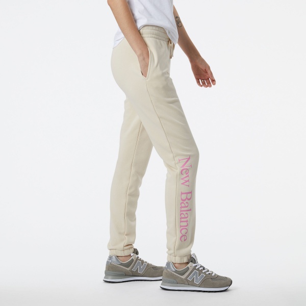 Брюки New Balance ESSENTIALS CELEBRATE WP21508CTU р. L бежевый