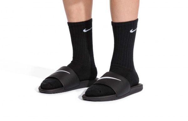 Шлепанцы Nike Kawa 819352-001 р. US 2Y черный