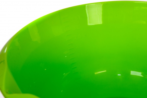 Миска с крышкой 3,75 л пластиковая оливковая Алеана